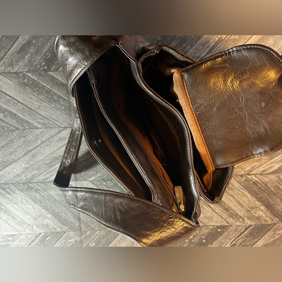 The Stone Dark Brown Women Leather Adjustable Strap Shoulder Bag - Picture 8 of 13